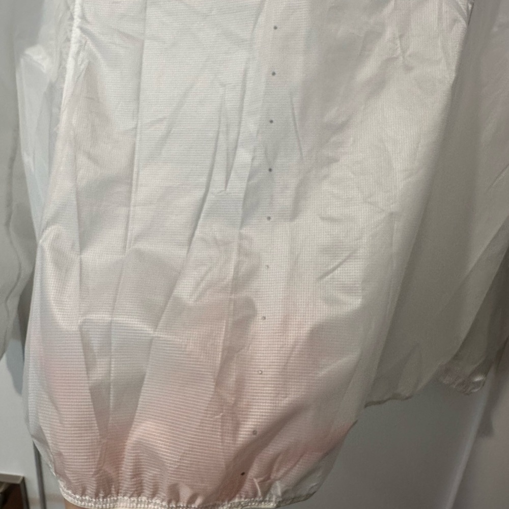Lululemon Run With It Jacket White Sz 10 EUC - Picture 3 of 16